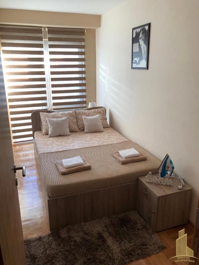 Mirkovic Lux Apartman Nis Exterior photo