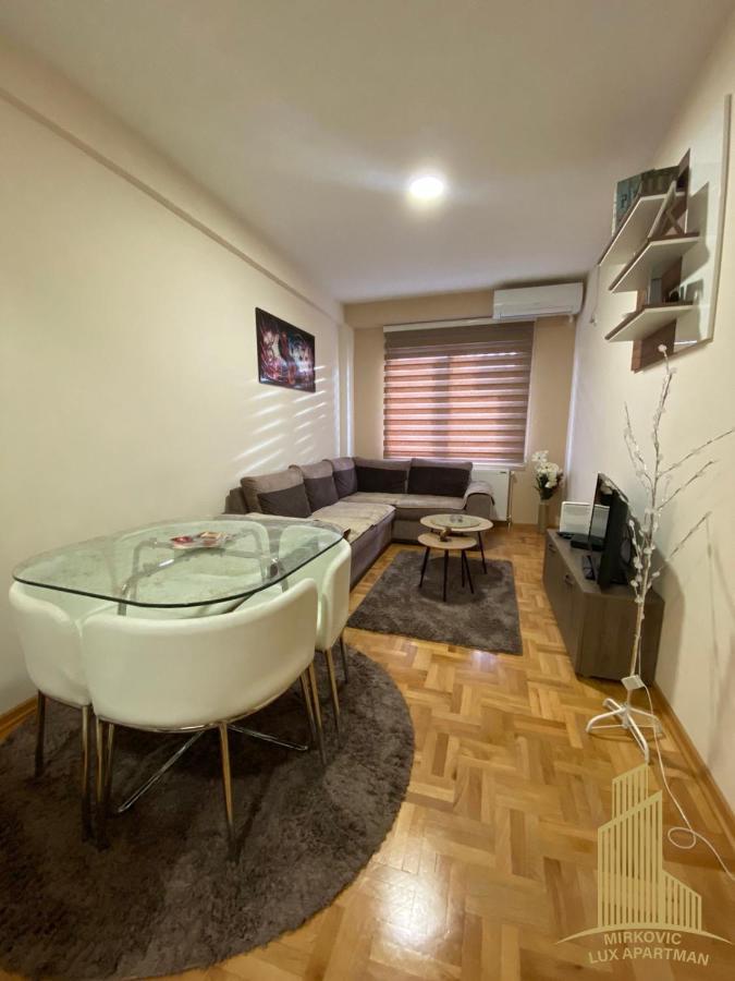 Mirkovic Lux Apartman Nis Exterior photo