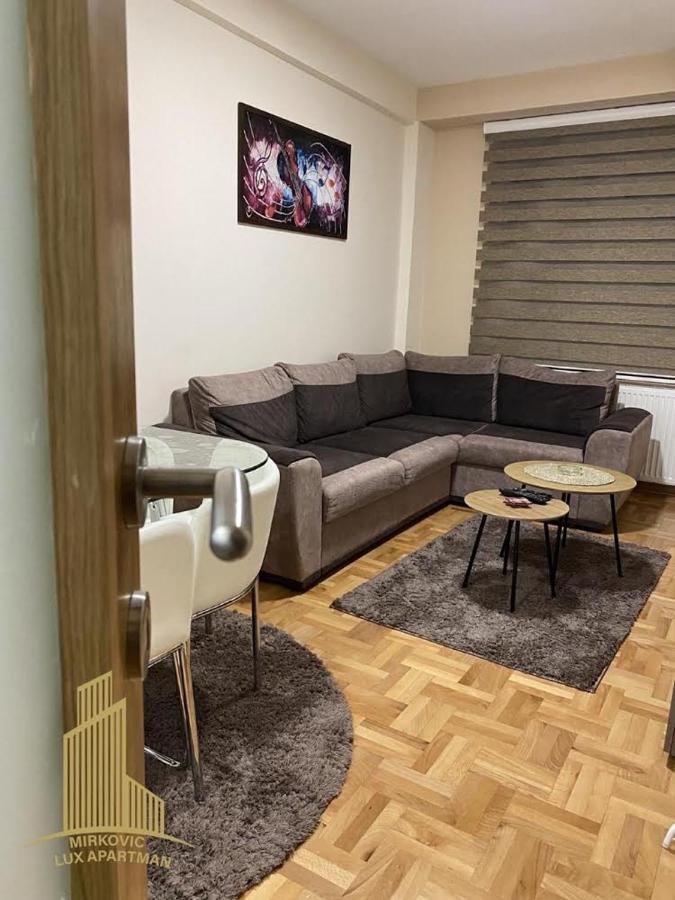 Mirkovic Lux Apartman Nis Exterior photo