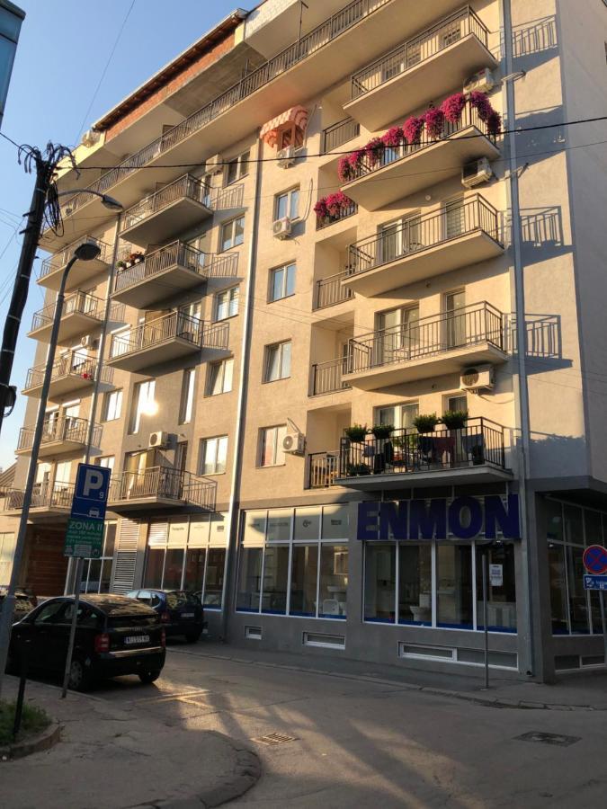 Mirkovic Lux Apartman Nis Exterior photo